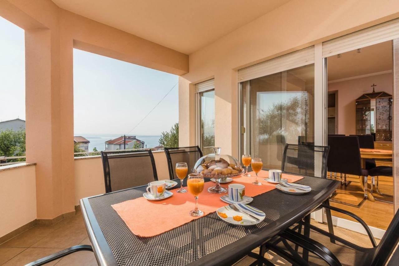 Apartman Klara Crikvenica Exteriör bild