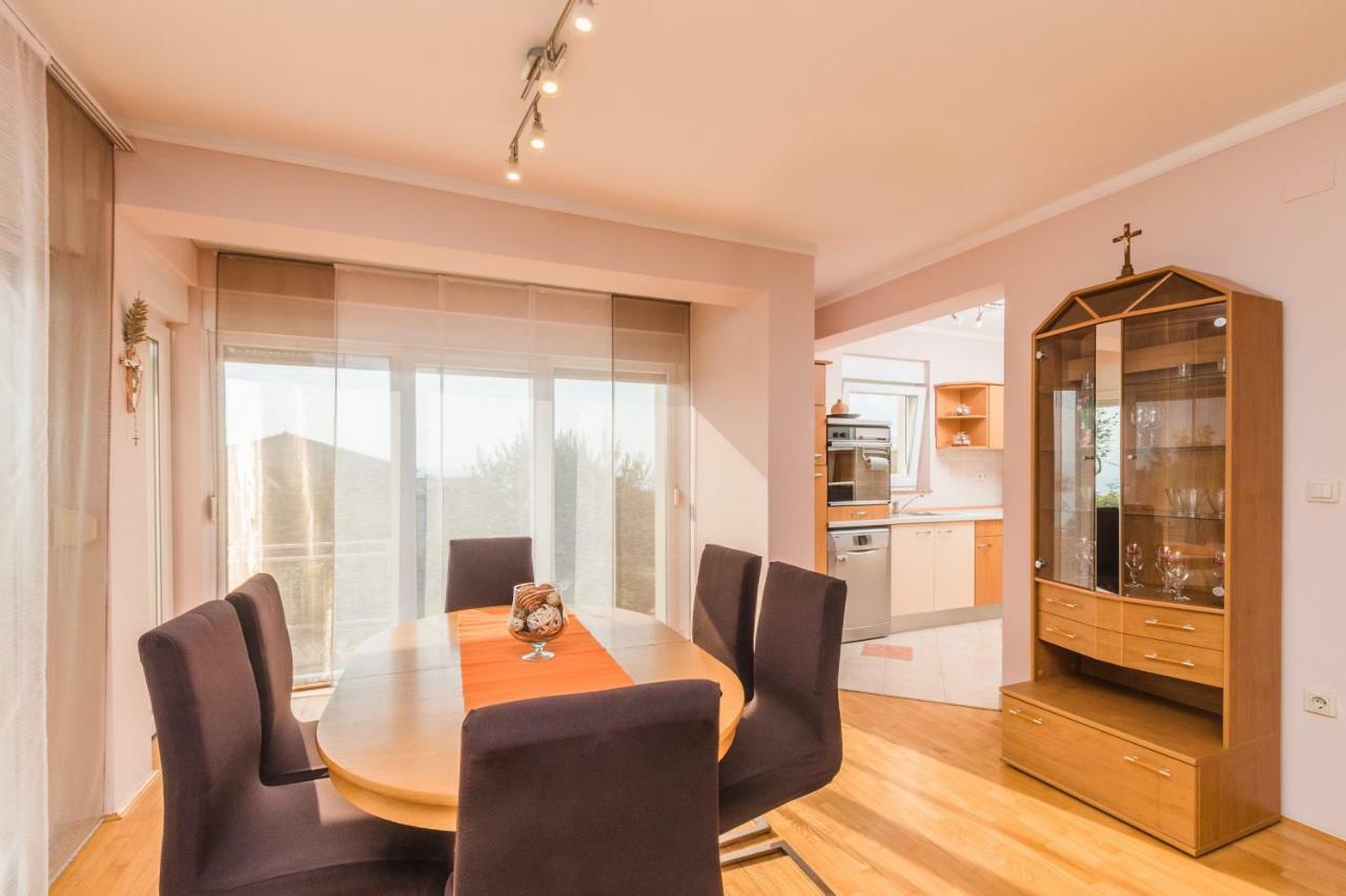 Apartman Klara Crikvenica Exteriör bild